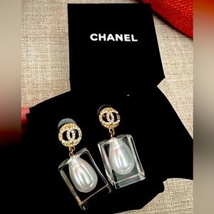 Chanel Tear drop Pearl Earrings
